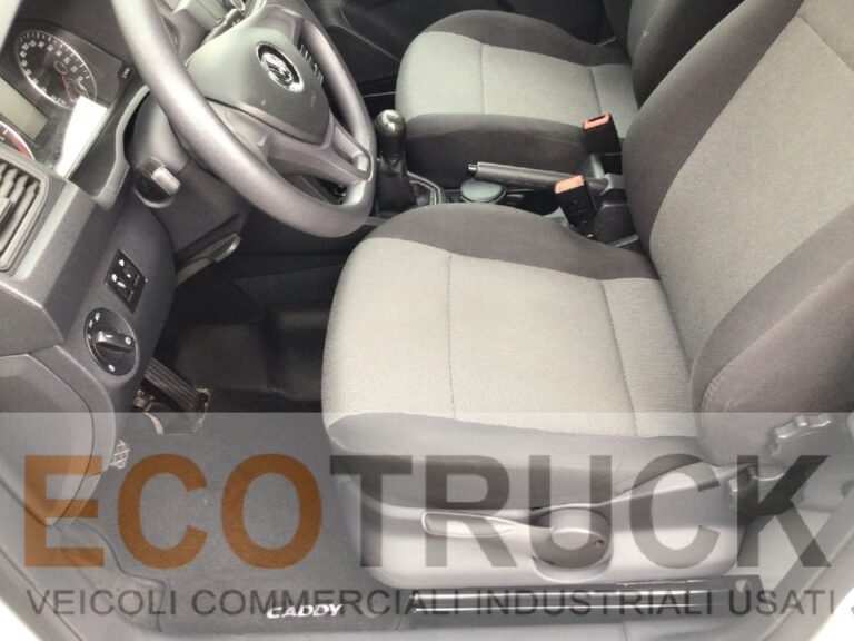 VOLKSWAGEN CADDY interni