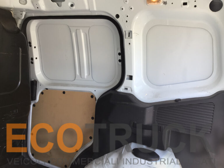 Ford Transit courier 2018 Porta laterale