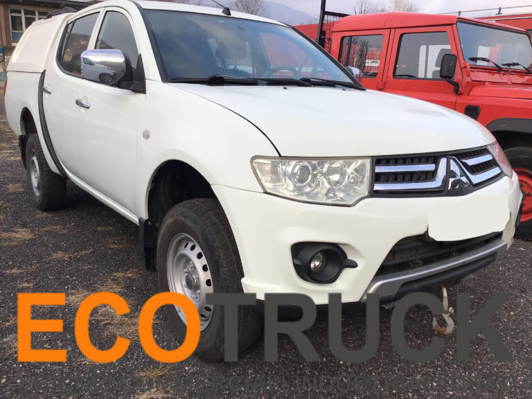 MITSUBISHI L200 2016